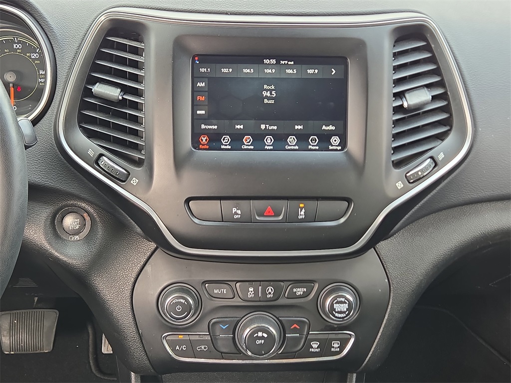 2021 Jeep Cherokee Altitude Black at AutoSavvy Houston Southwest