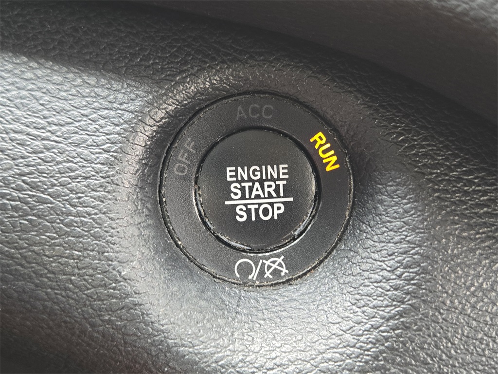 2021 Jeep Cherokee Altitude Black at AutoSavvy Houston Southwest