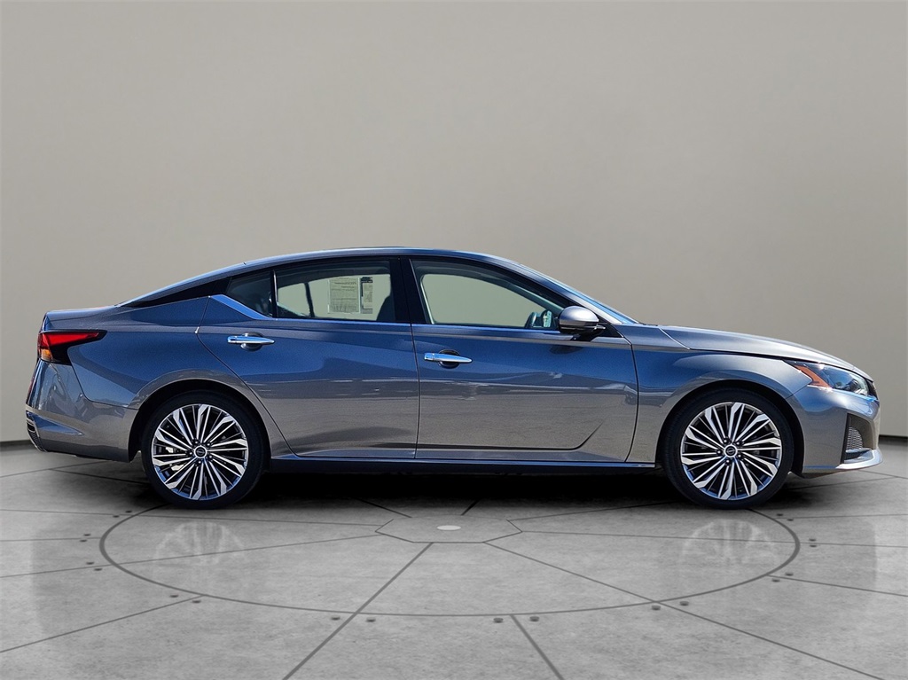 Used Car 2023 Nissan Altima  2.5 Sl For Sale Under $20,000 In San Marcos, Texas