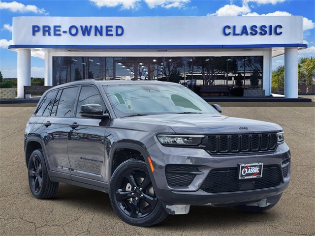 2024 Jeep Grand Cherokee Altitude X Gray at Mac Haik CDJR North Houston