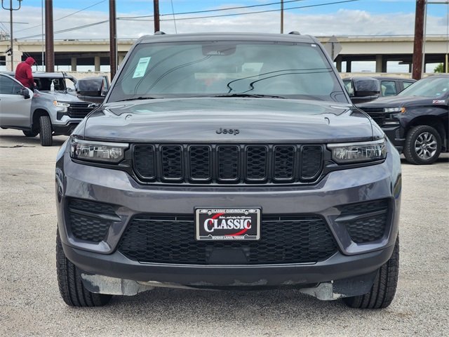 2024 Jeep Grand Cherokee Altitude X Gray at Mac Haik CDJR North Houston