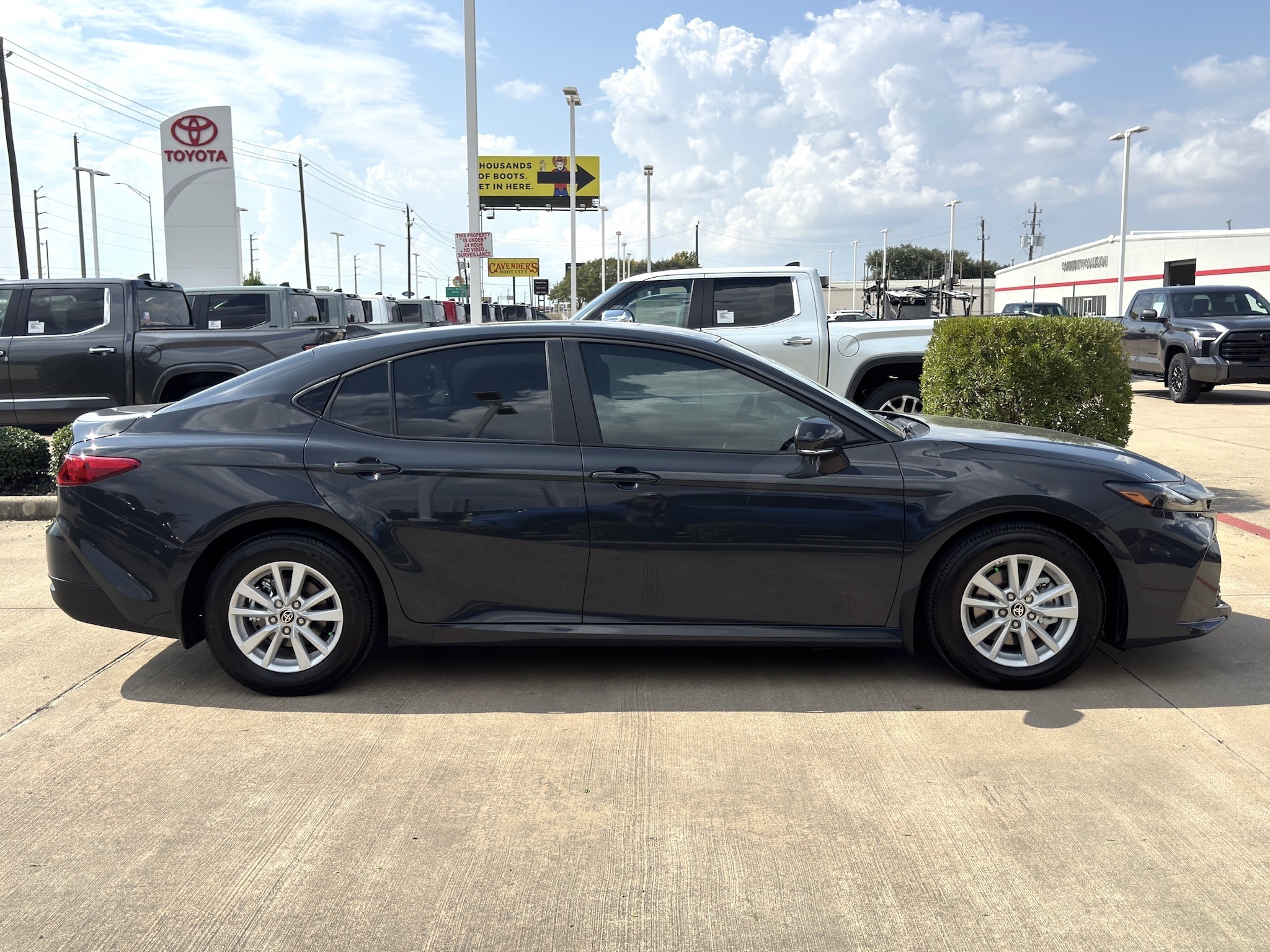 2026 Toyota Camry LE - 9