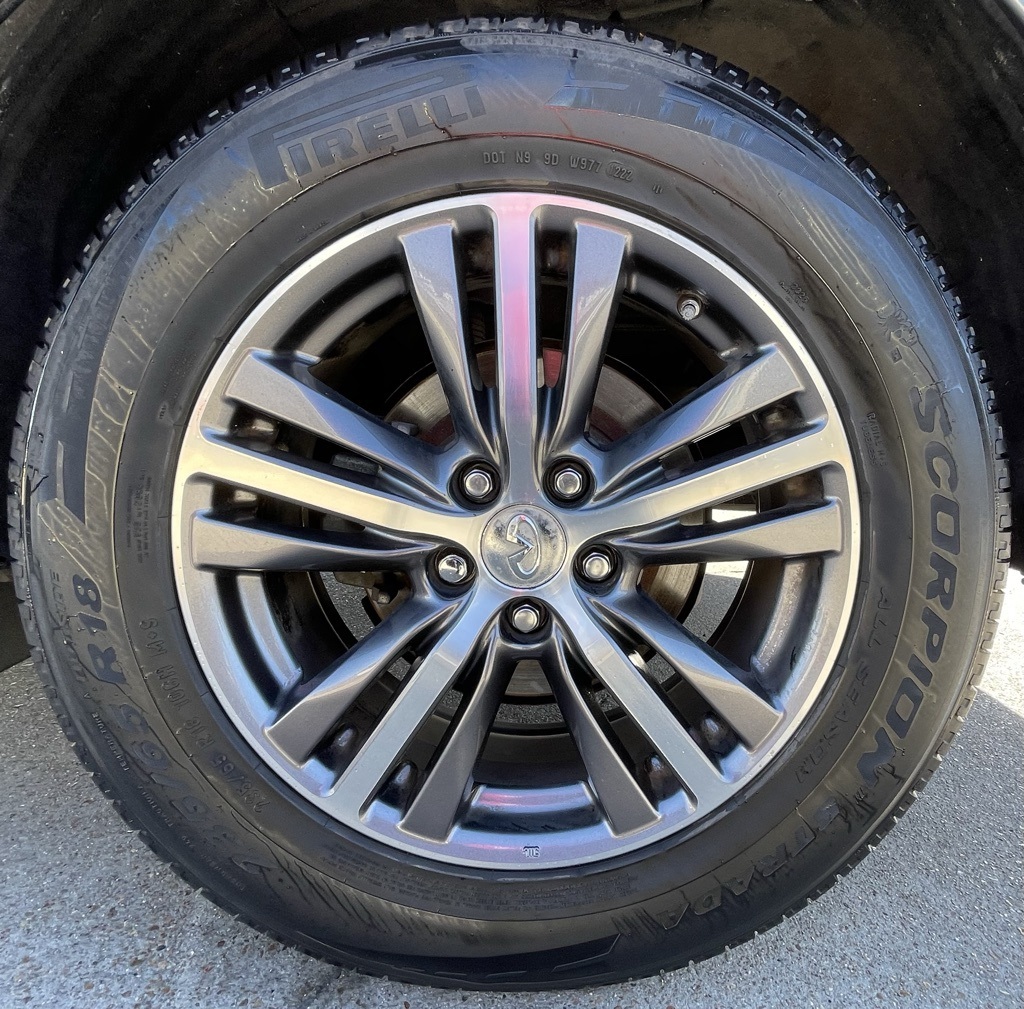 2018 INFINITI QX60 Base Gray at Autostrade