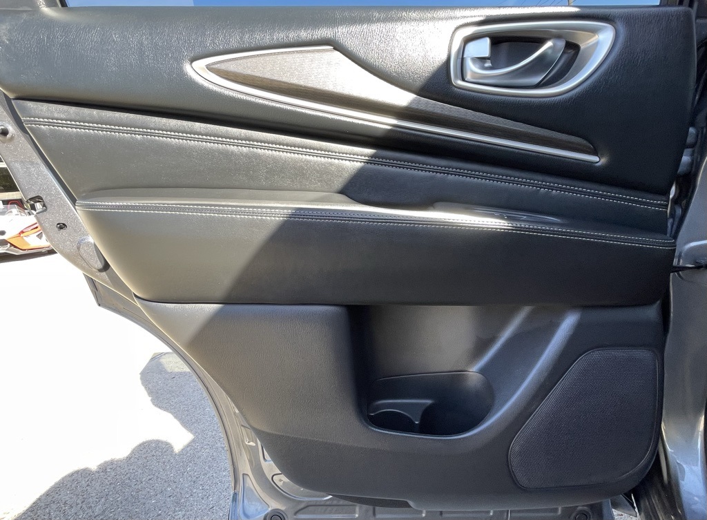 2018 INFINITI QX60 Base Gray at Autostrade