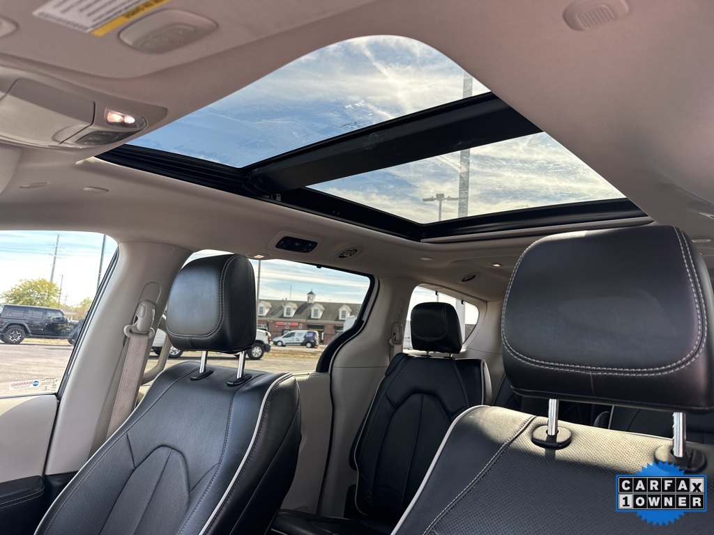 Used 2022 Chrysler Pacifica For Sale in Findlay, OH