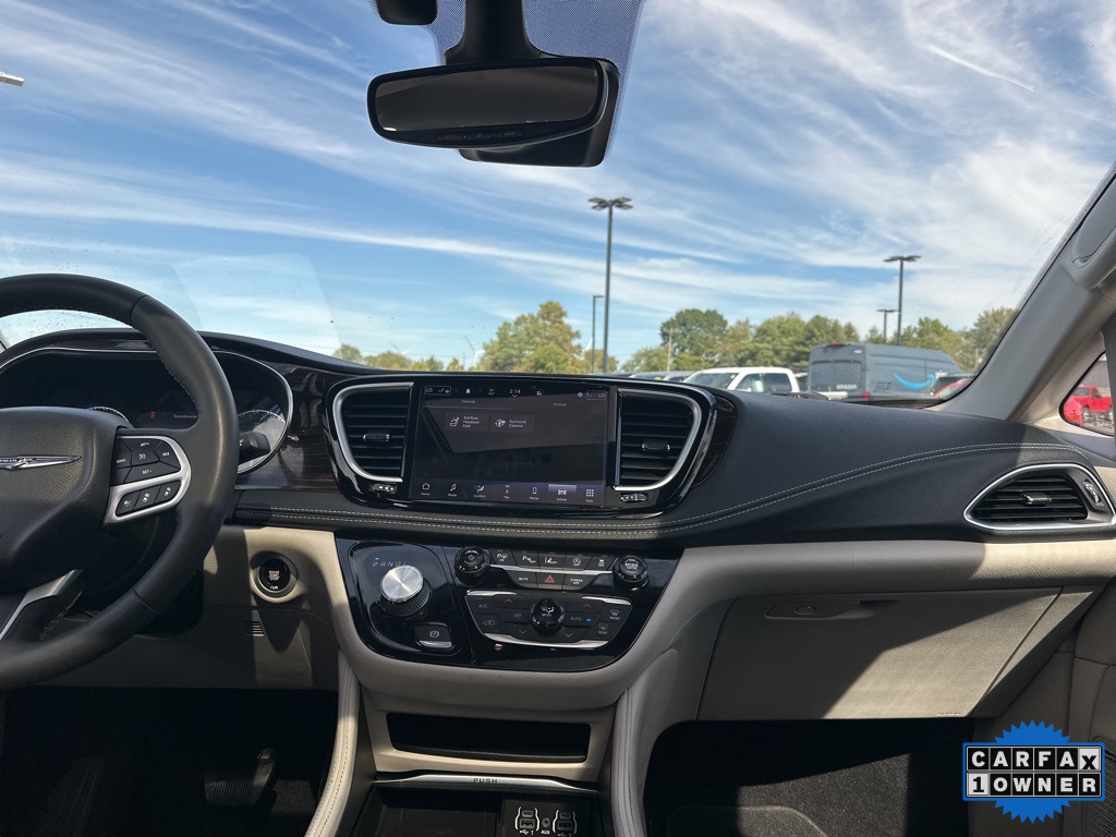 Used 2022 Chrysler Pacifica For Sale in Findlay, OH