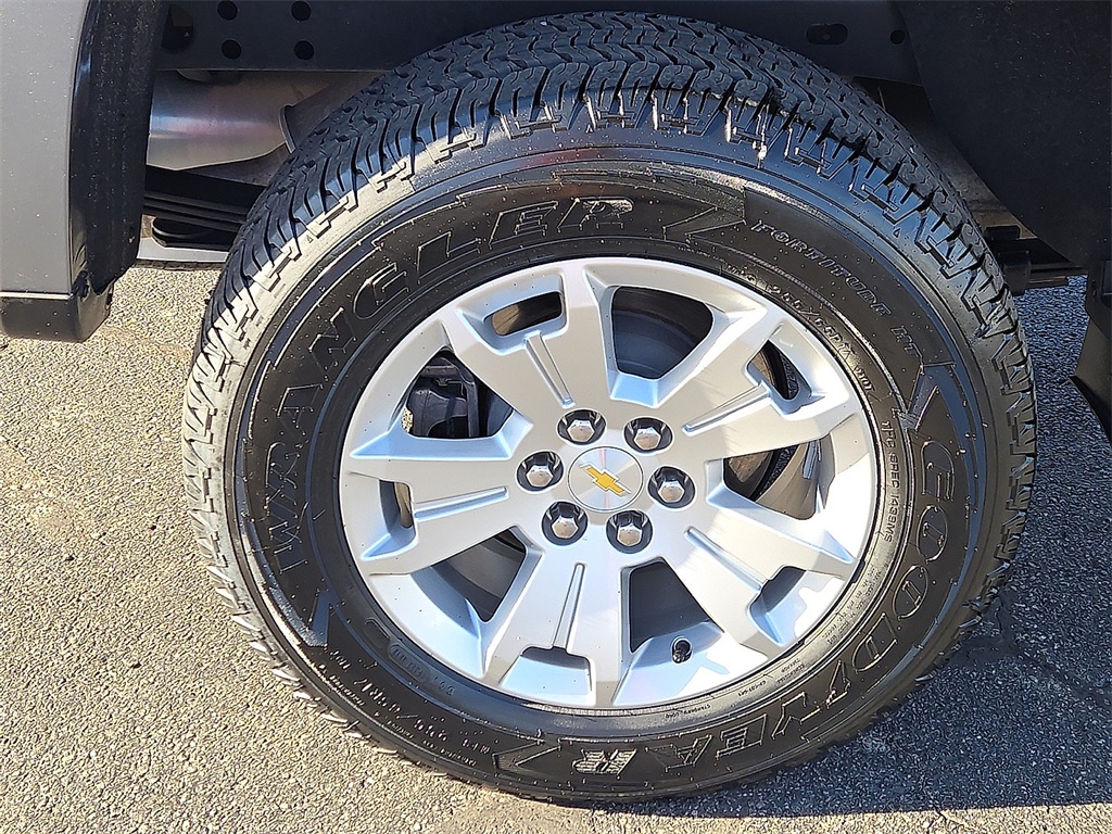 Used 2022 Chevrolet Colorado For Sale in Farmington, AR