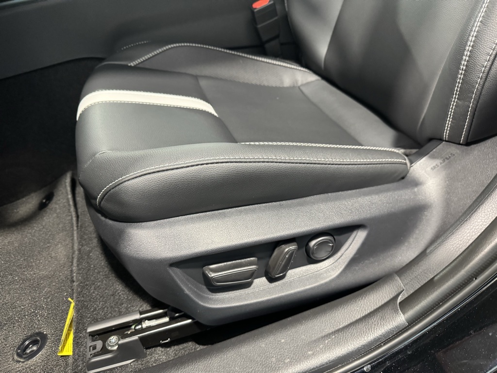 Thumbnail: 2026 Toyota Camry - 31