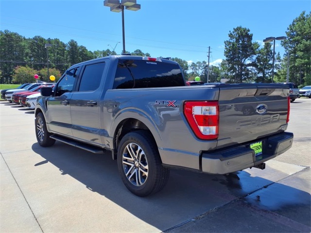 2022 Ford F-150 XL photo 3