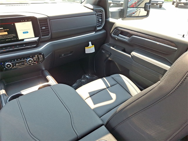 2025 GMC Sierra 2500HD SLT for sale at PATRIOT BUICK GMC OF BOYERTOWN