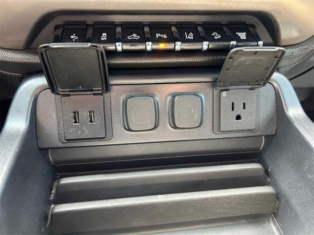 Used Car 2019 Gmc Sierra 2500hd  Denali For Sale Under $40,000 In Floresville, Texas