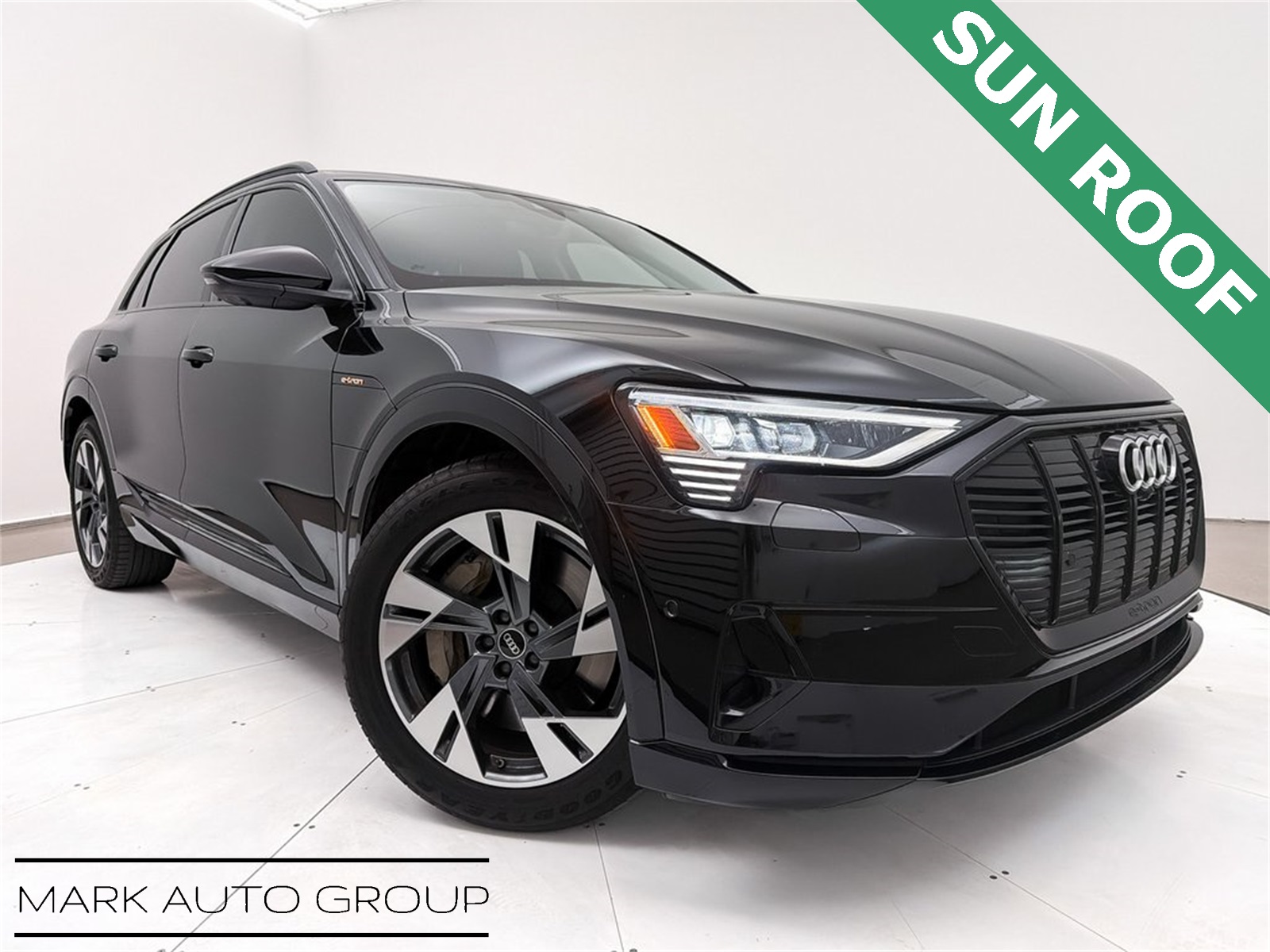 2022 Audi e-tron Premium