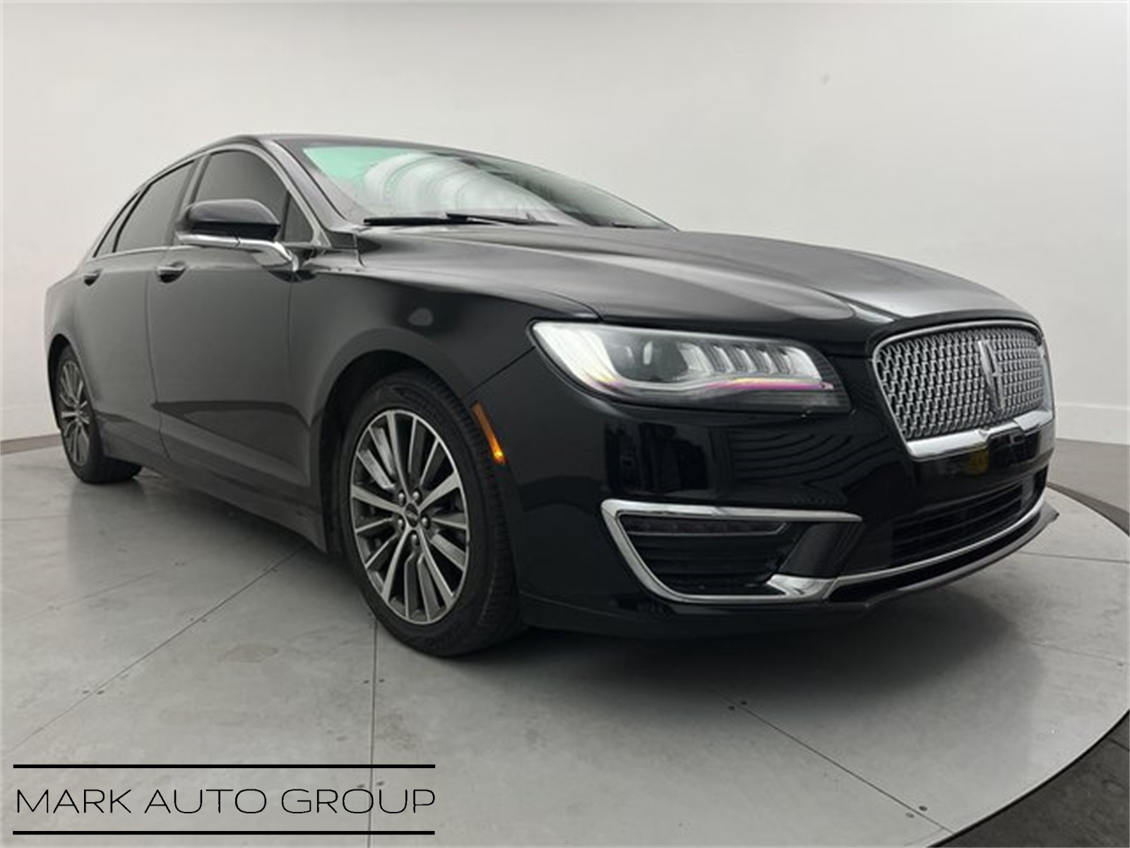 2020 Lincoln MKZ Standard