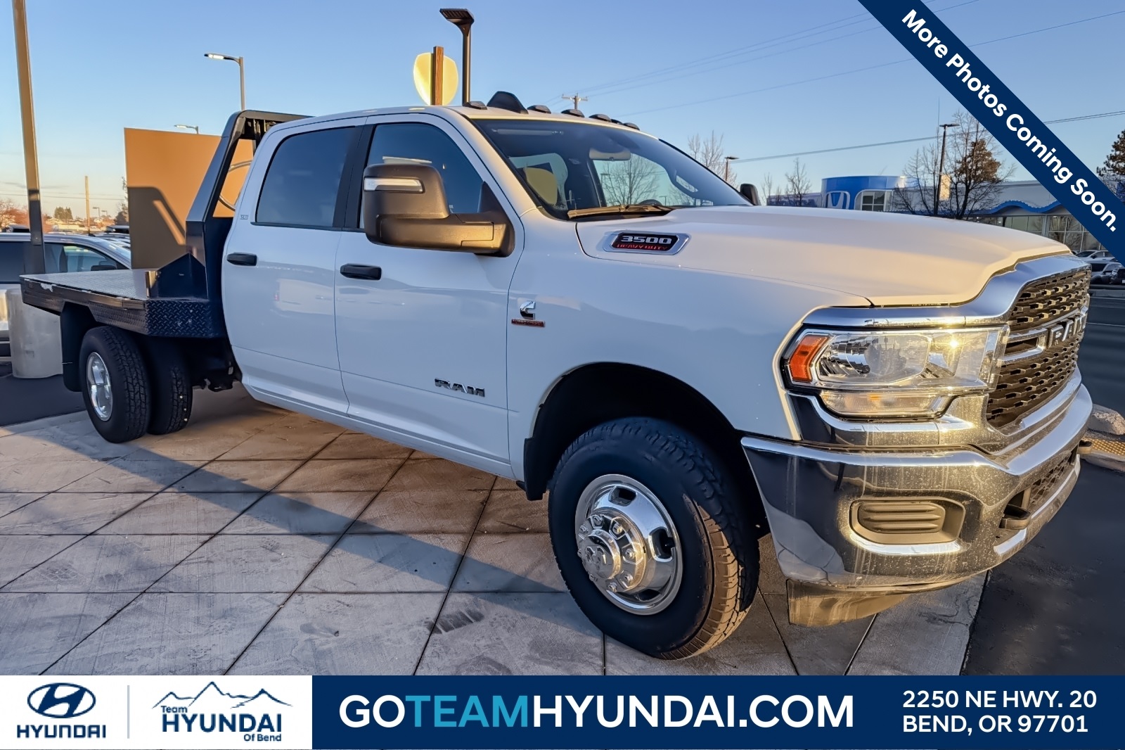 2024 RAM 3500 Chassis SLT Crew Cab LB DRW 4WD