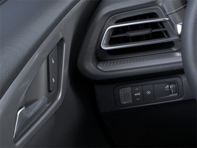 2025 Chevrolet Traverse LT White at Traditions Chevrolet