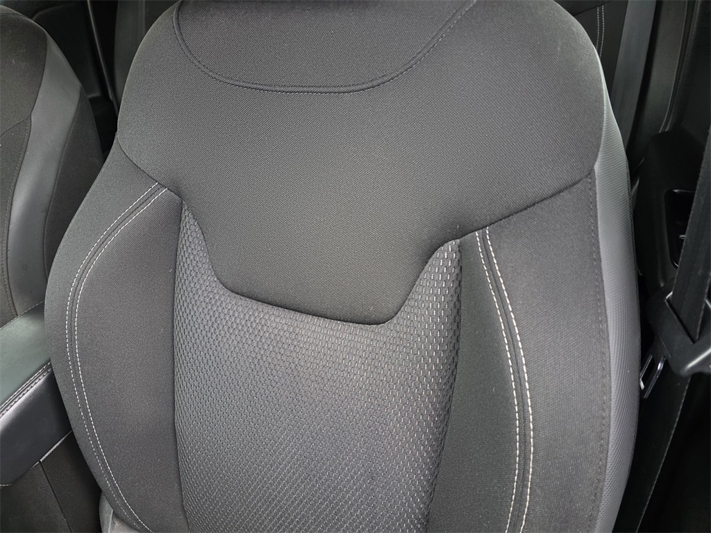 2022 Jeep Renegade Altitude Teal at Baytown Hyundai