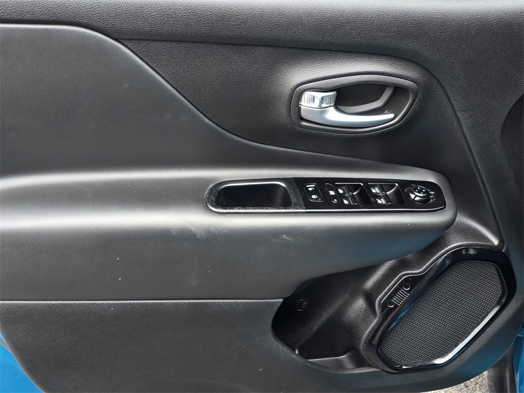 2022 Jeep Renegade Altitude Teal at Baytown Hyundai