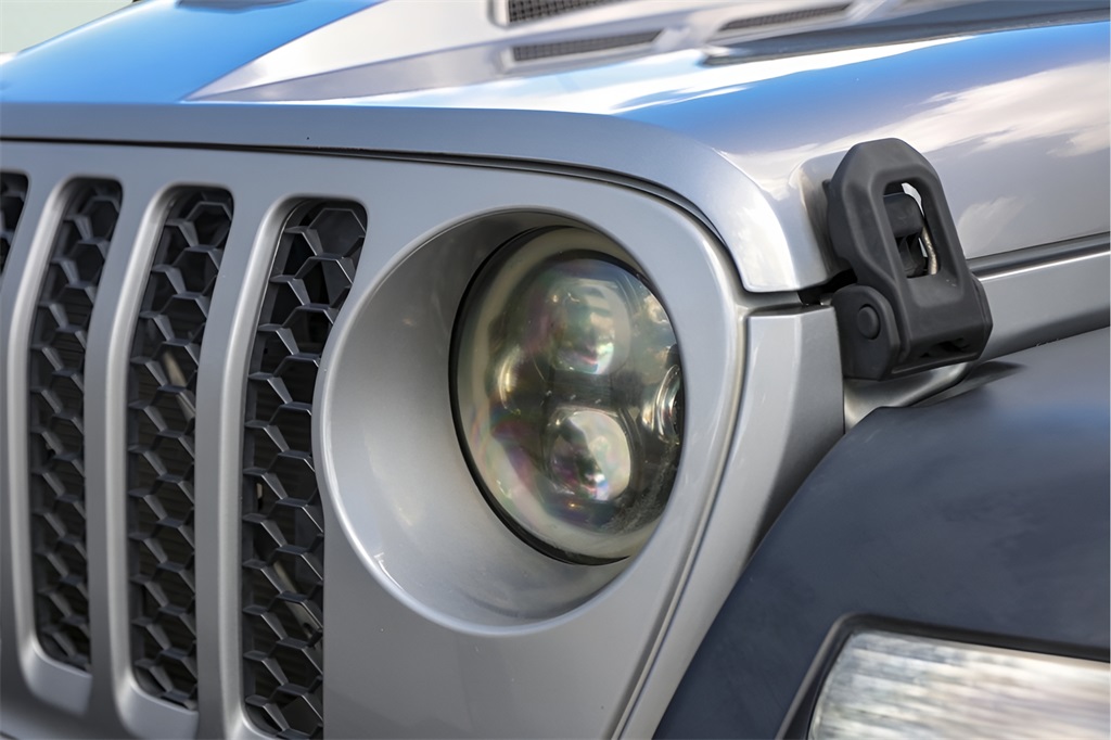 Used Car 2020 Jeep Gladiator  Sport For Sale Under $35,000 In Austin, Texas