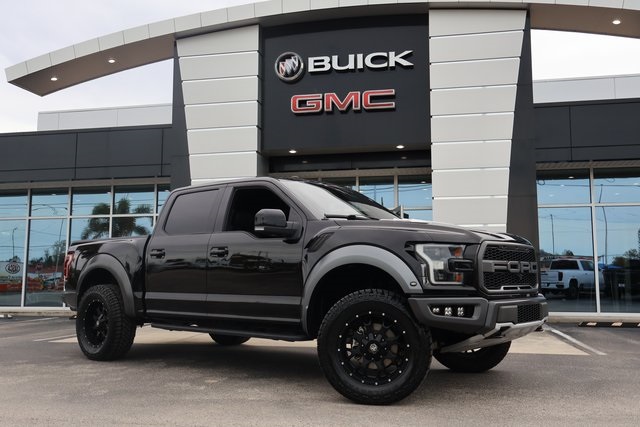 2018 Ford F-150 Raptor SuperCrew 4WD