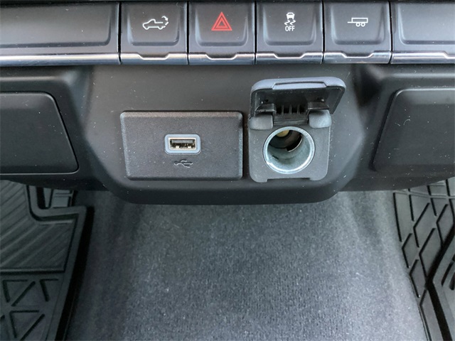 Used Car 2020 Chevrolet Silverado 1500  Custom For Sale Under $30,000 In San Antonio, Texas