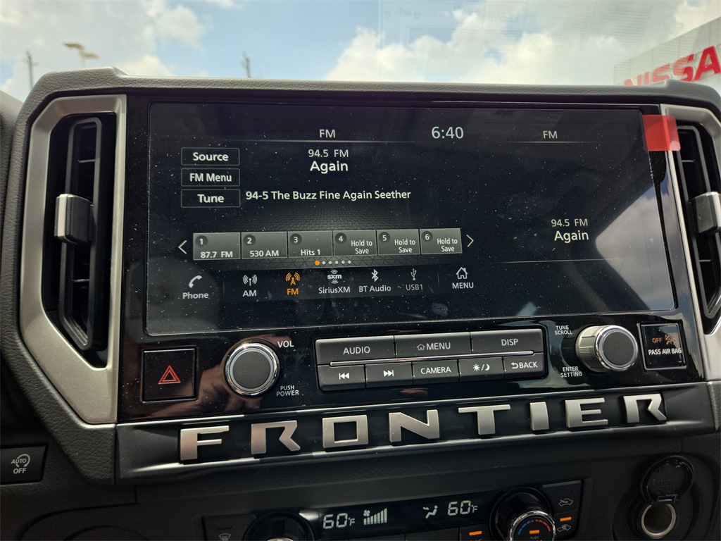2025 Nissan Frontier SV photo 11