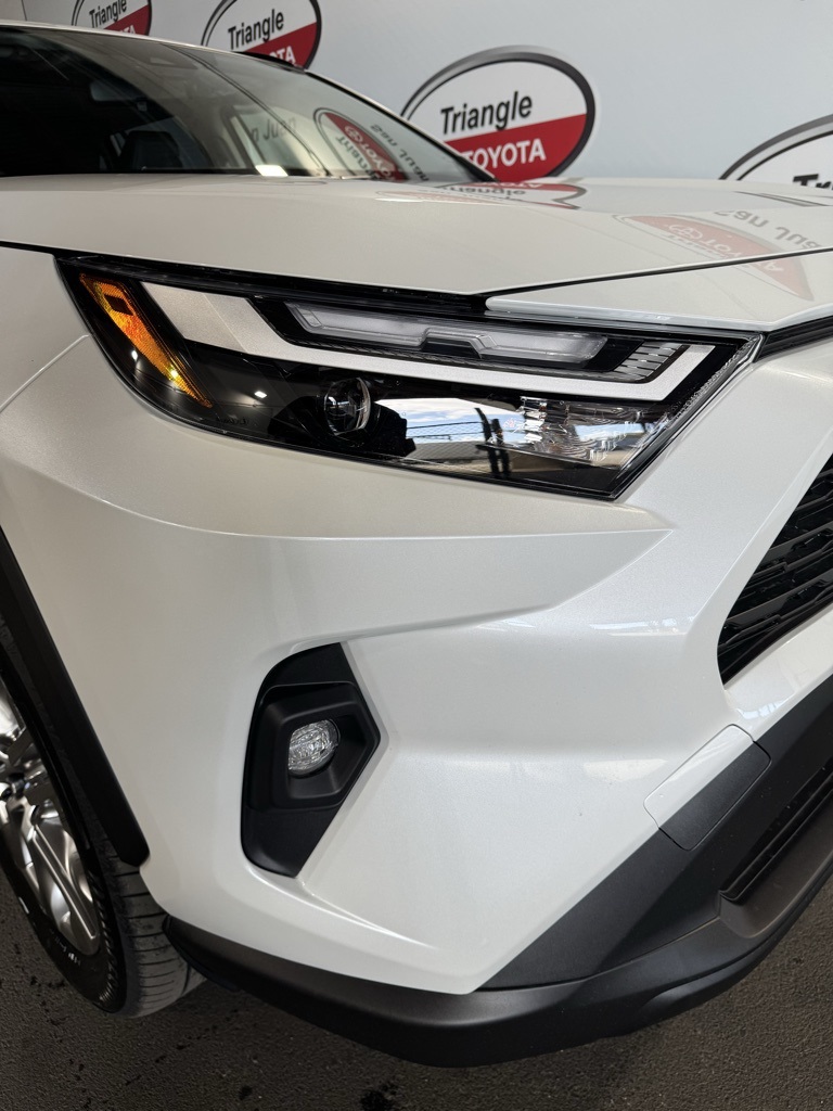 Thumbnail: 2025 Toyota RAV4 - 14