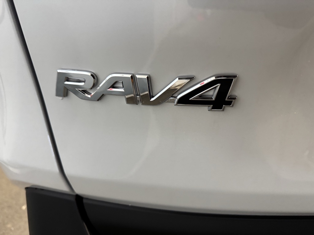 Thumbnail: 2025 Toyota RAV4 - 24