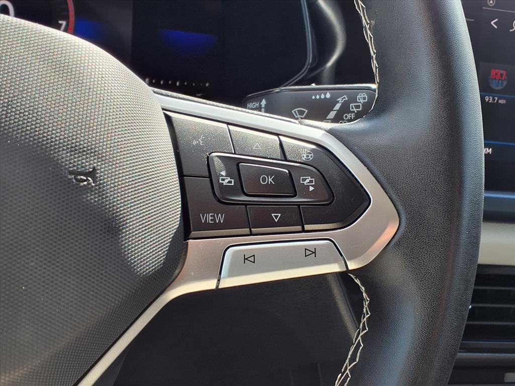 2023 Volkswagen Taos 1.5T SE White at DeMontrond Auto Country