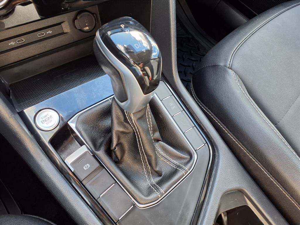 2023 Volkswagen Taos 1.5T SE White at DeMontrond Auto Country