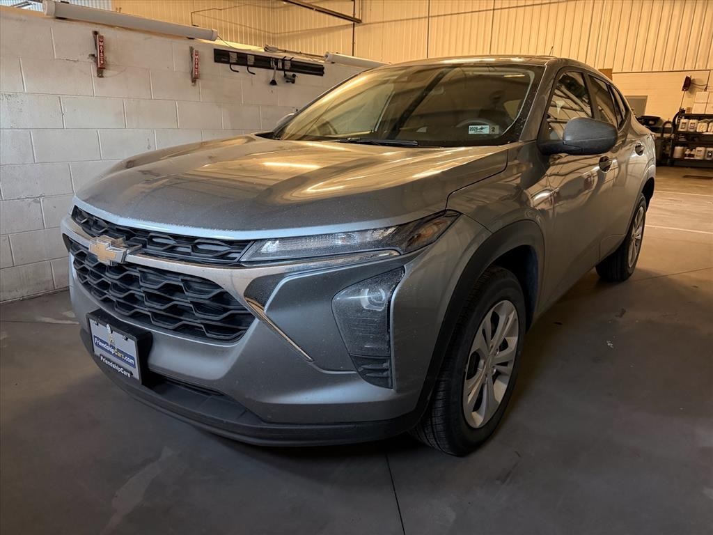 2024 Chevrolet Trax LS FWD