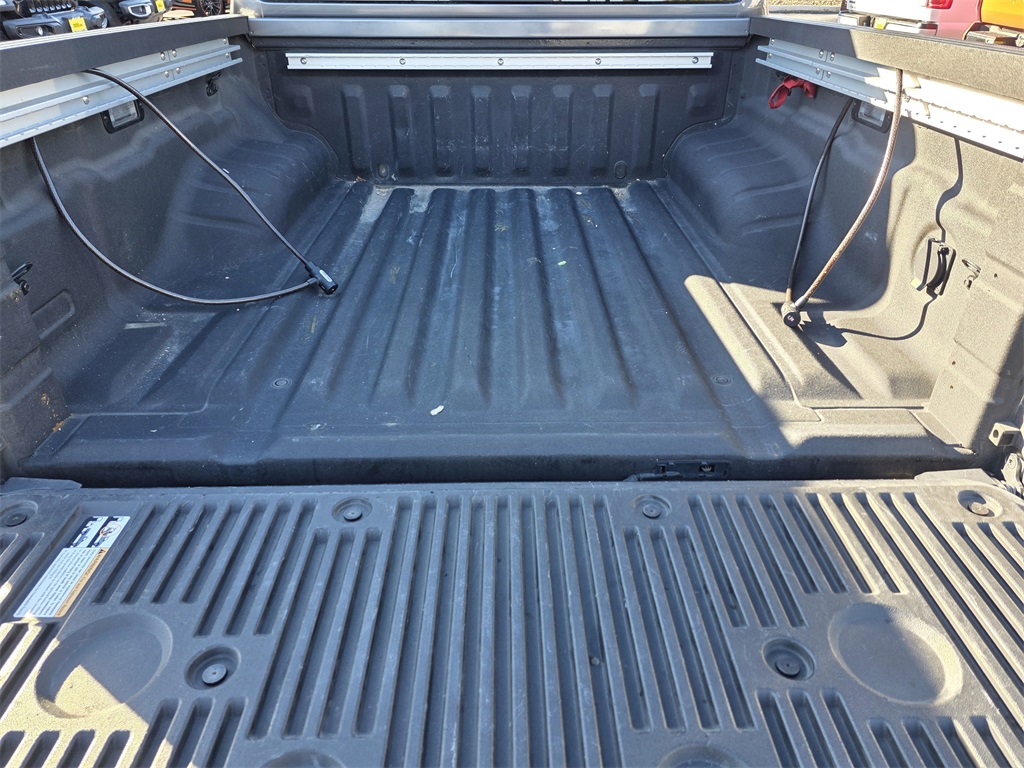 2024 Nissan Frontier PRO-X - 9