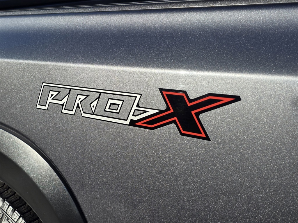 2024 Nissan Frontier PRO-X - 8