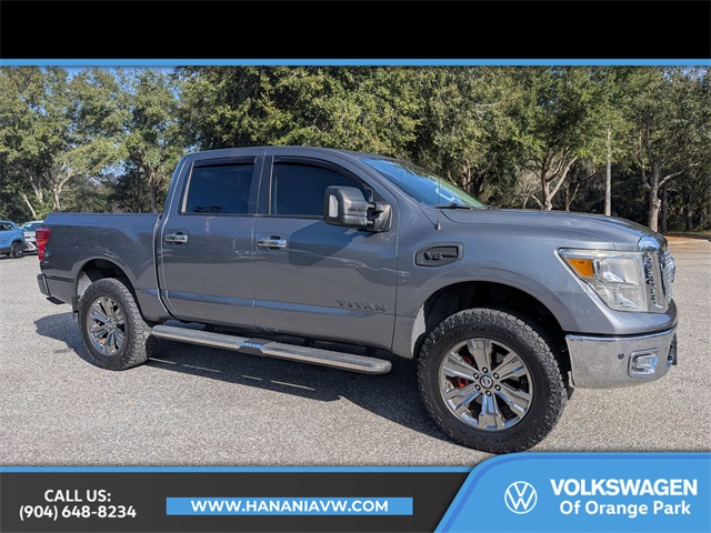 2017 Nissan Titan SV Crew Cab 4WD