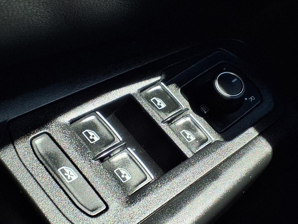 2019 Volkswagen Atlas 3.6L V6 SE Blue at DeMontrond Automotive Group