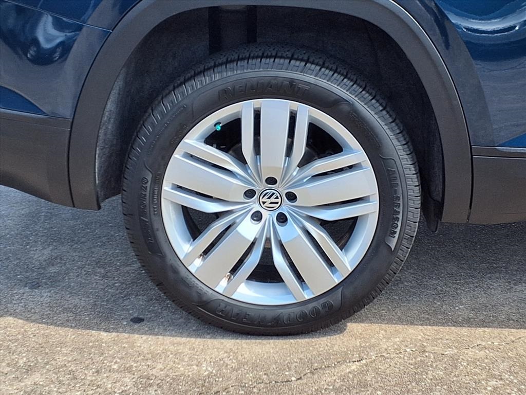 2019 Volkswagen Atlas 3.6L V6 SE Blue at DeMontrond Automotive Group