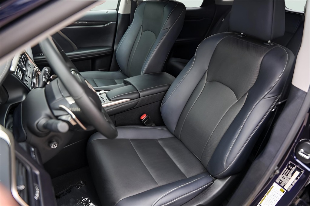 Used Car 2021 Lexus Rx  350 For Sale Under $40,000 In Austin, Texas