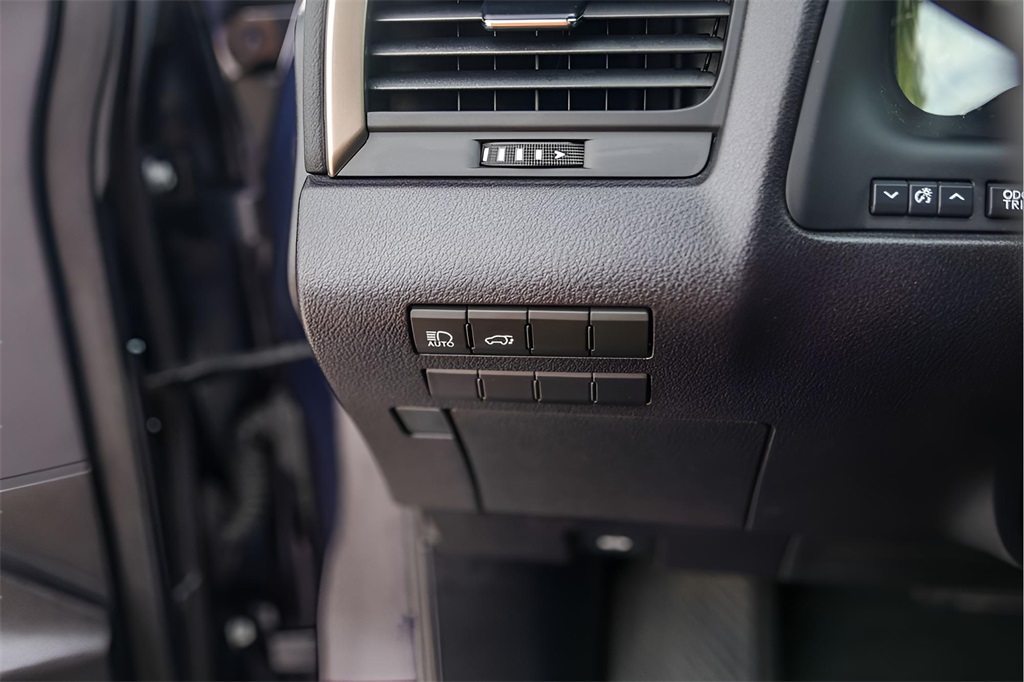 Used Car 2021 Lexus Rx  350 For Sale Under $40,000 In Austin, Texas