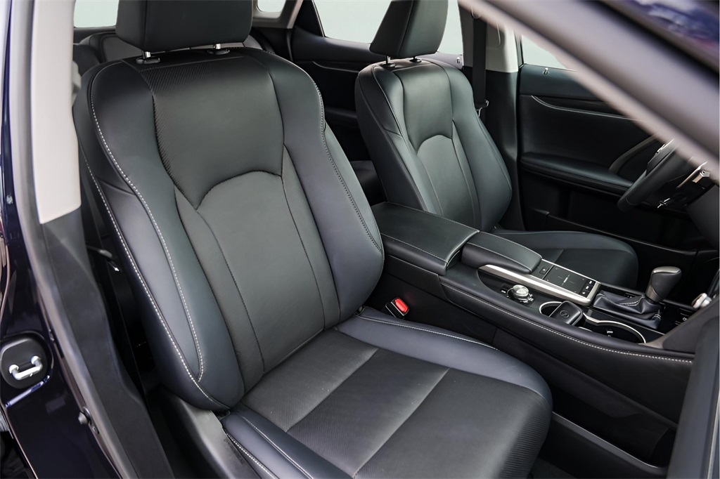 Used Car 2021 Lexus Rx  350 For Sale Under $40,000 In Austin, Texas