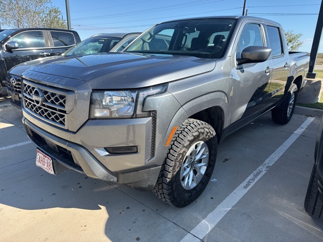 2024 Nissan Frontier SV photo 2