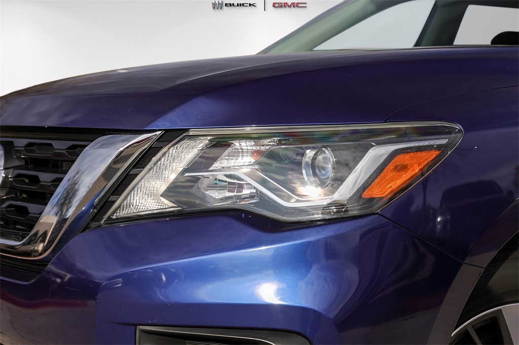 Used Car 2020 Nissan Pathfinder  Sv For Sale Under $20,000 In Austin, Texas