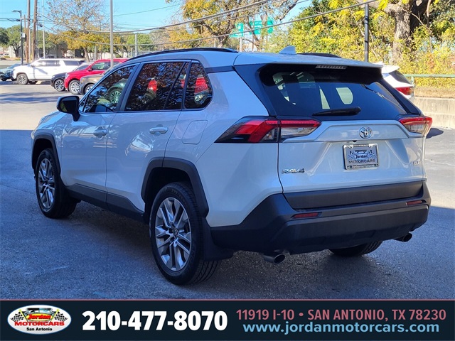 Used Car 2022 Toyota Rav4  Xle Premium For Sale Under $25,000 In San Antonio, Texas
