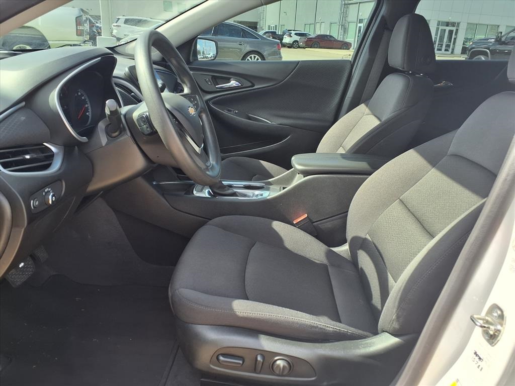2023 Chevrolet Malibu LT White at Toyota of Victoria