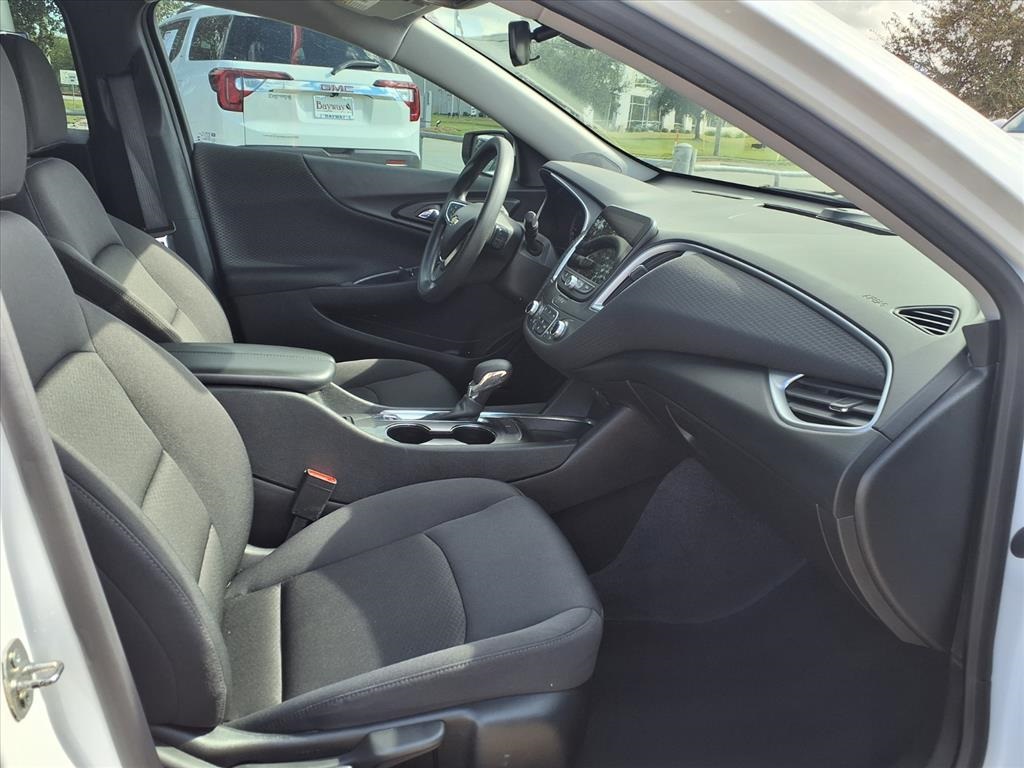 2023 Chevrolet Malibu LT White at Toyota of Victoria