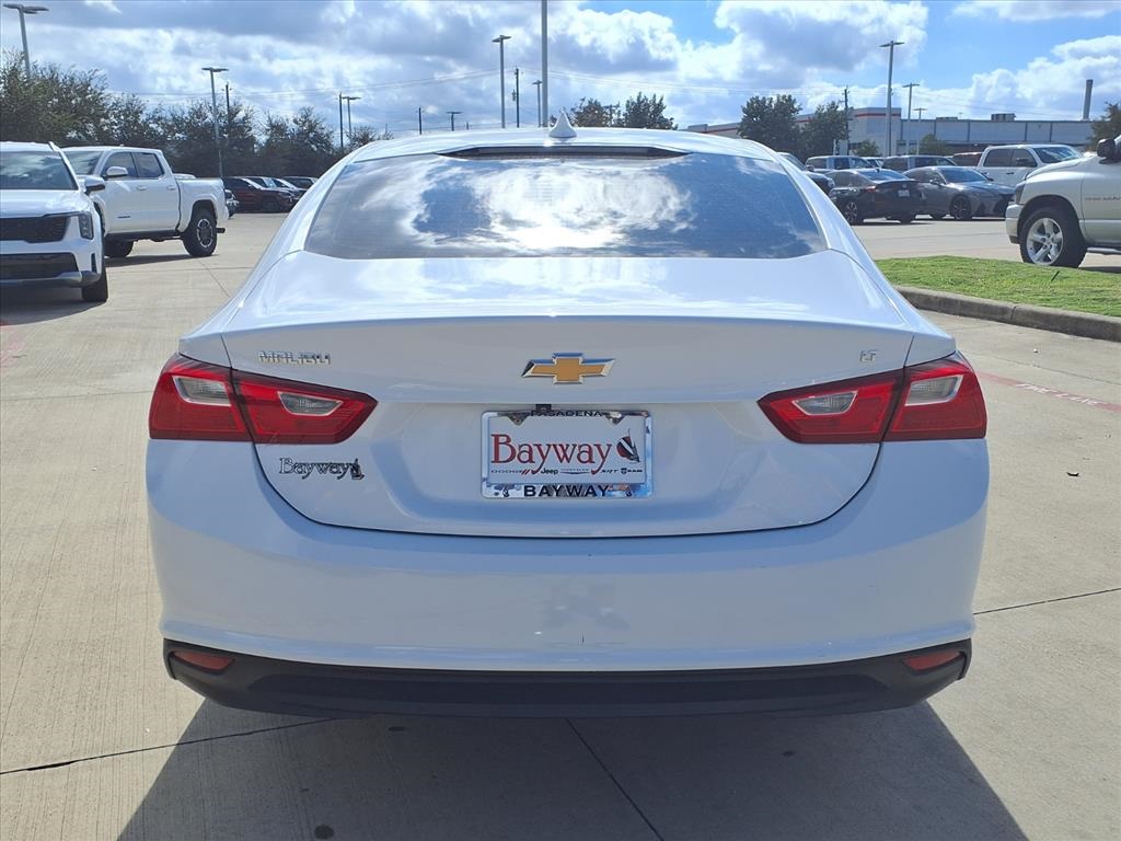 2023 Chevrolet Malibu LT White at Toyota of Victoria