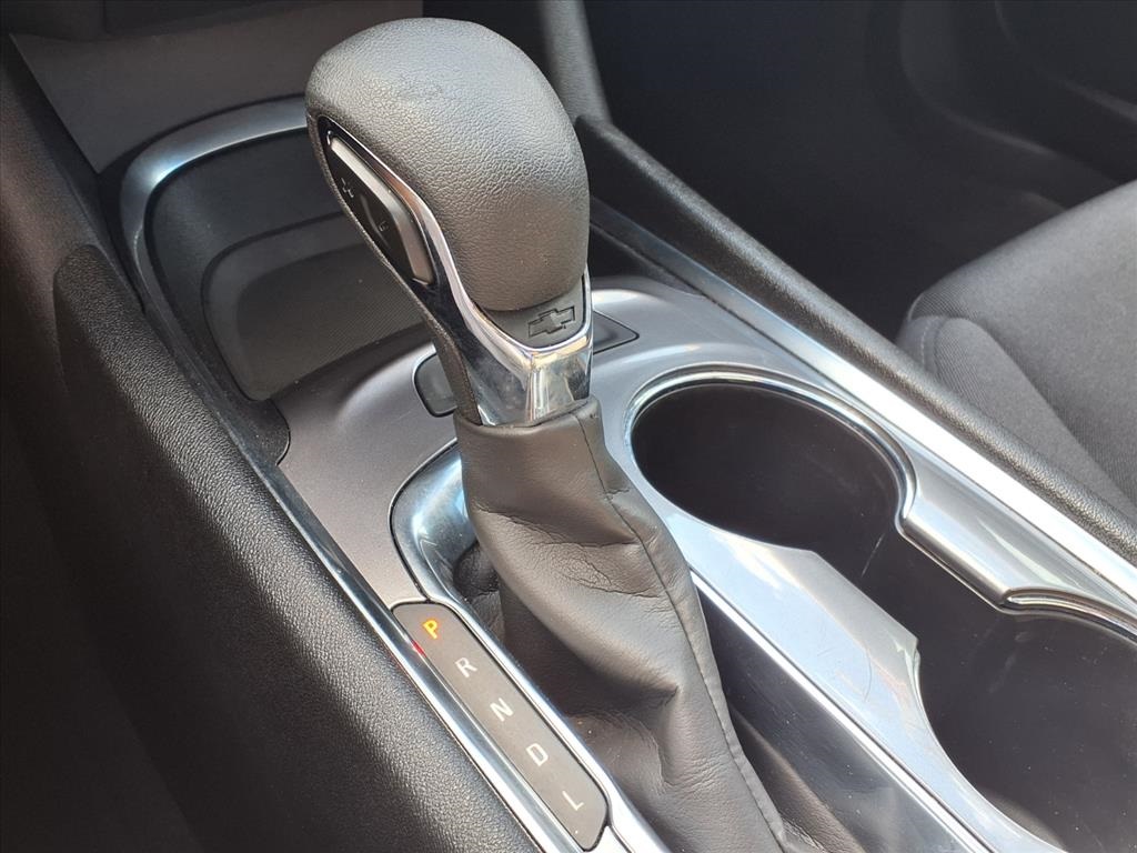 2023 Chevrolet Malibu LT White at Toyota of Victoria