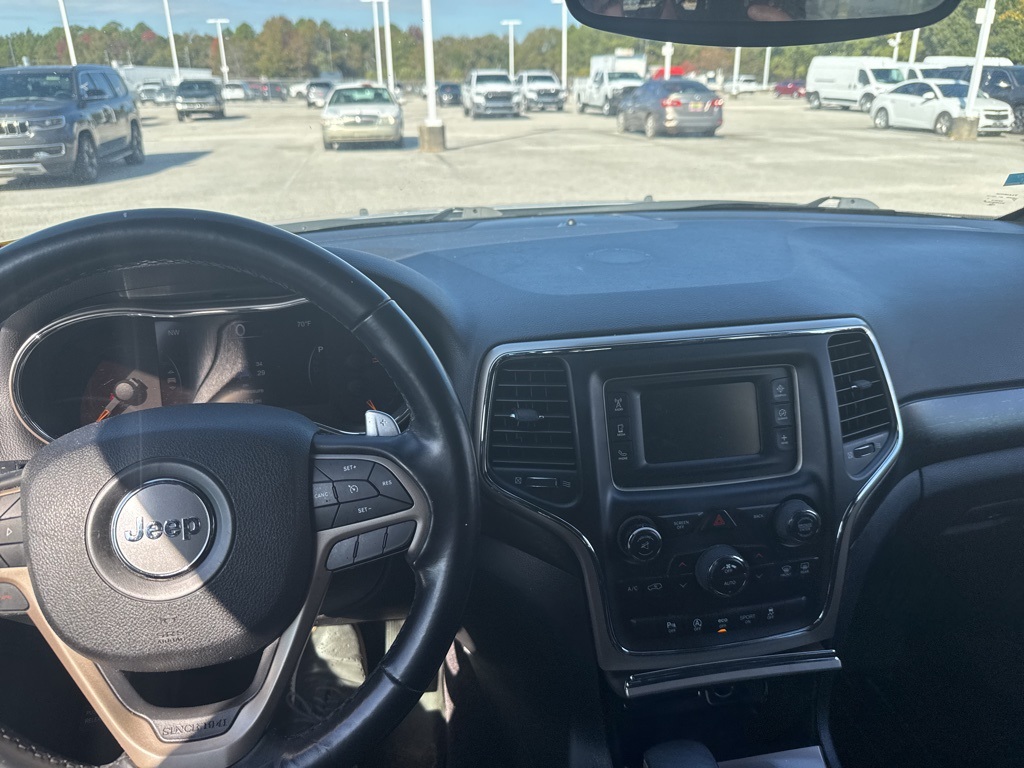 2017 Jeep Grand Cherokee Laredo