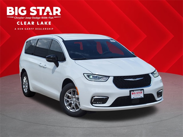 2026 Chrysler Pacifica Select White at Mac Haik CDJR North Houston