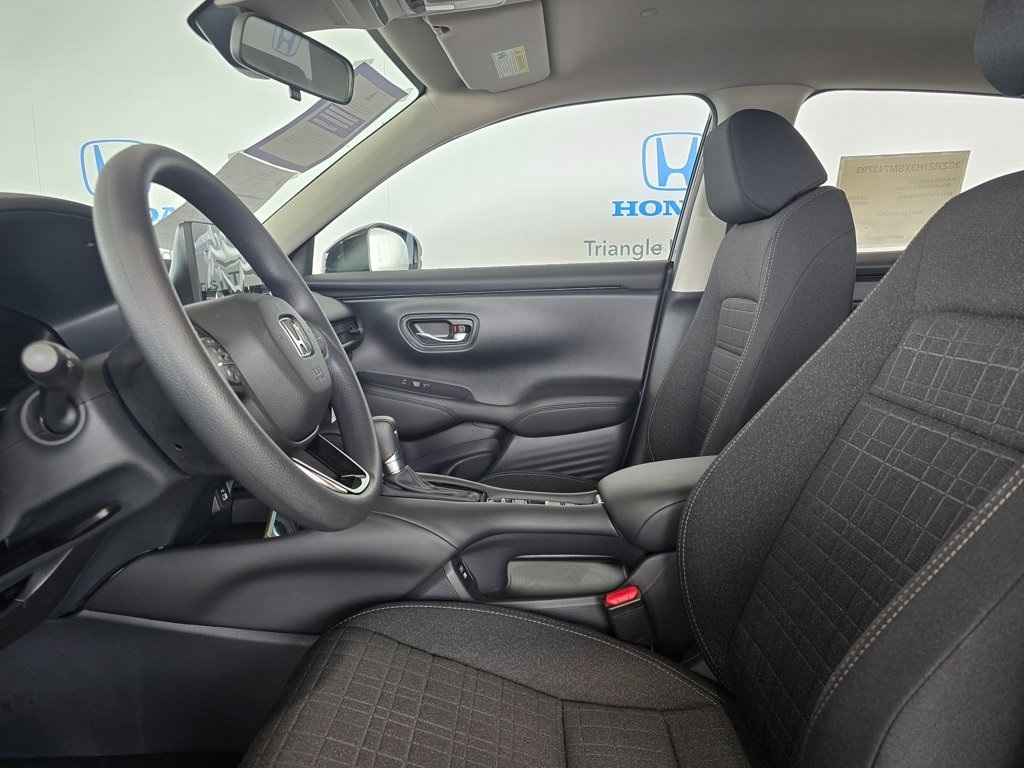 Thumbnail: 2025 Honda HR-V - 11