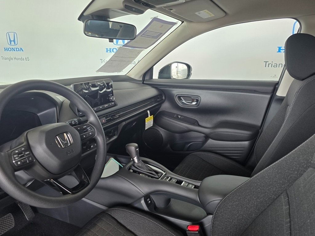 Thumbnail: 2025 Honda HR-V - 12