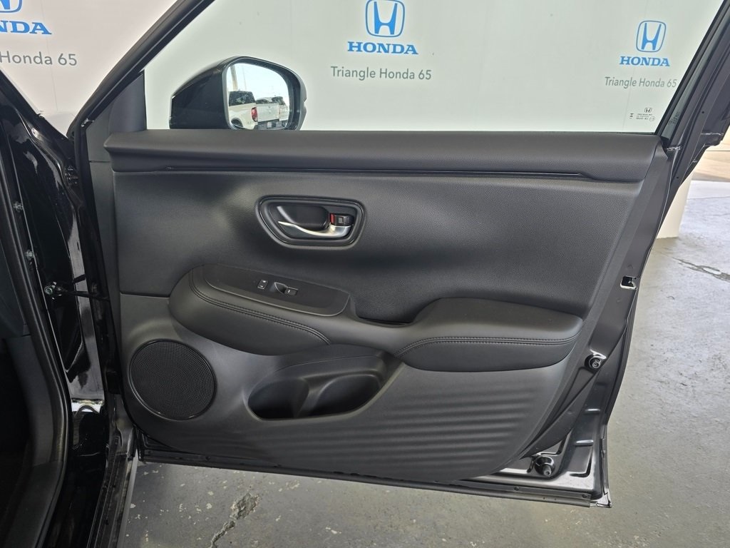 Thumbnail: 2025 Honda HR-V - 23
